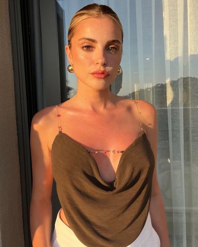 Ezgi Eyüboğlu seksi ifşa fotoğrafı 60