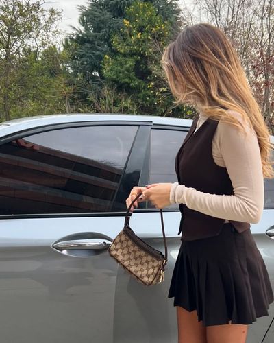 Ezgi Eyüboğlu seksi ifşa fotoğrafı 84