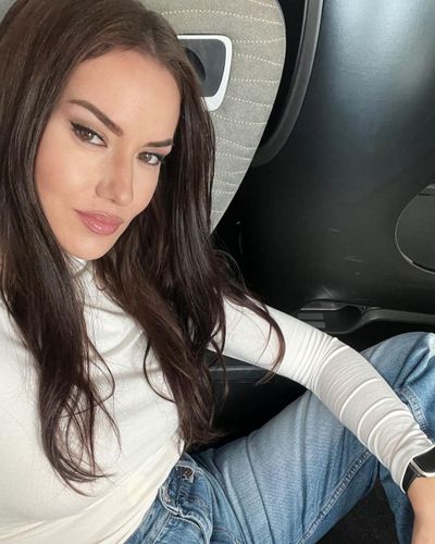 Fahriye Evcen seksi ifşa fotoğrafı 101