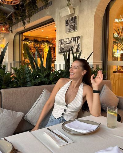 Fahriye Evcen seksi ifşa fotoğrafı 104
