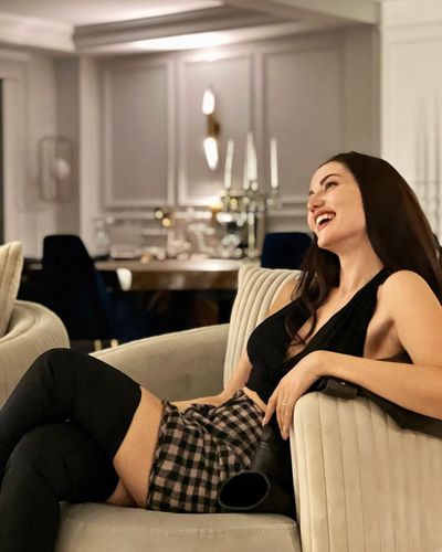 Fahriye Evcen seksi ifşa fotoğrafı 126
