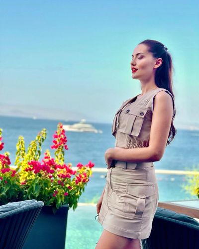 Fahriye Evcen seksi ifşa fotoğrafı 154