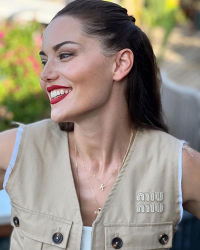 Fahriye Evcen seksi ifşa fotoğrafı 160