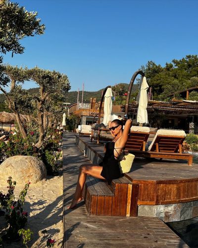 Fahriye Evcen seksi ifşa fotoğrafı 25