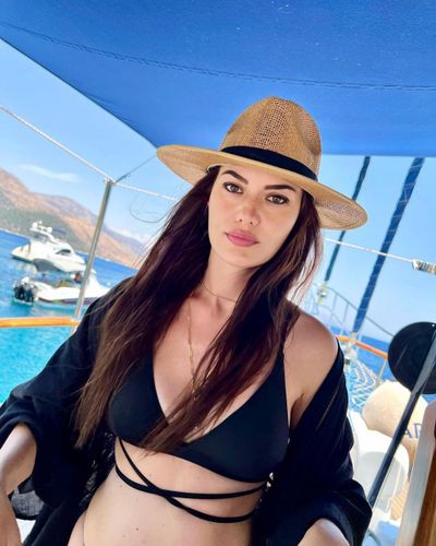 Fahriye Evcen seksi ifşa fotoğrafı 38611