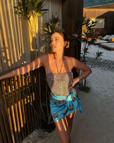 Fahriye Evcen seksi ifşa fotoğrafı 27