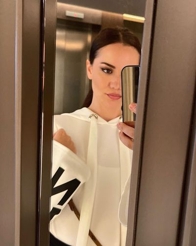 Fahriye Evcen seksi ifşa fotoğrafı 38429