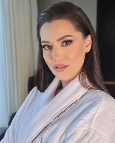 Fahriye Evcen seksi ifşa fotoğrafı 38218