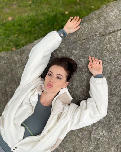Fahriye Evcen seksi ifşa fotoğrafı 38134