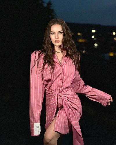 Fahriye Evcen seksi ifşa fotoğrafı 38056
