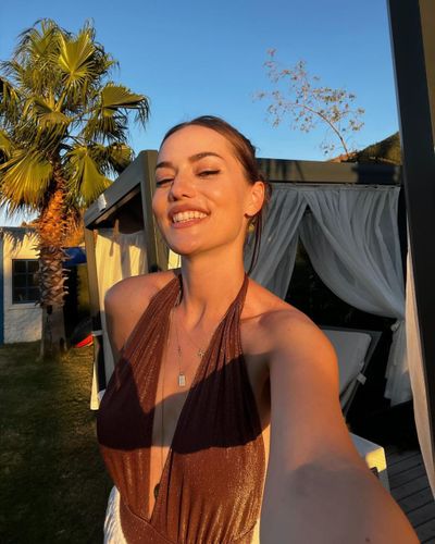 Fahriye Evcen seksi ifşa fotoğrafı 37
