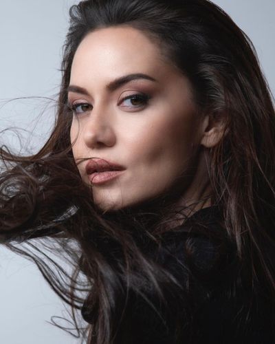 Fahriye Evcen seksi ifşa fotoğrafı 37096