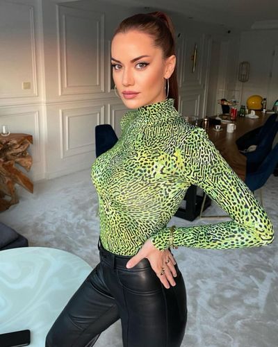 Fahriye Evcen seksi ifşa fotoğrafı 36918