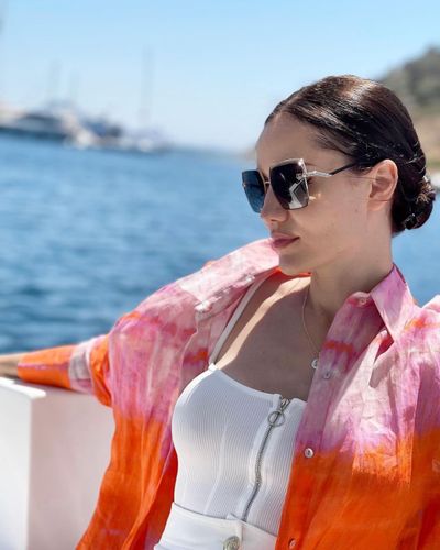 Fahriye Evcen seksi ifşa fotoğrafı 36504