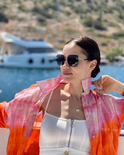 Fahriye Evcen seksi ifşa fotoğrafı 36445