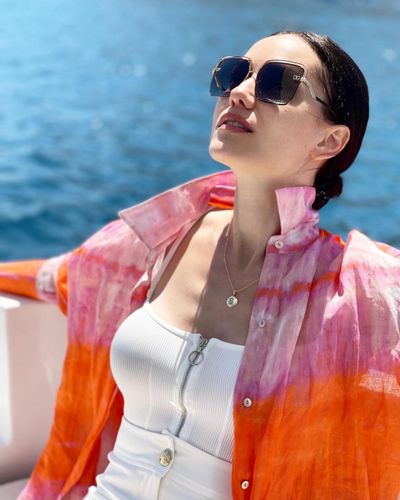 Fahriye Evcen seksi ifşa fotoğrafı 34671