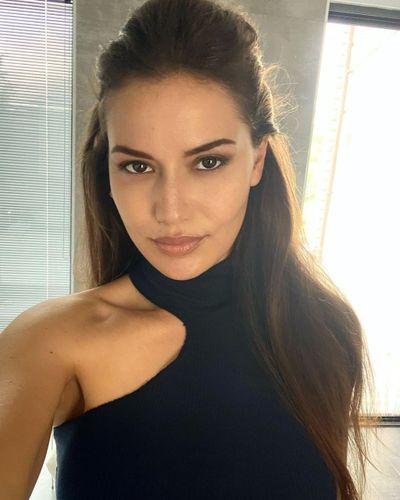 Fahriye Evcen seksi ifşa fotoğrafı 34347