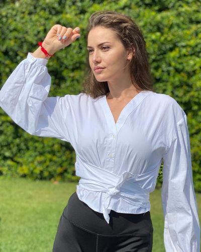 Fahriye Evcen seksi ifşa fotoğrafı 34328