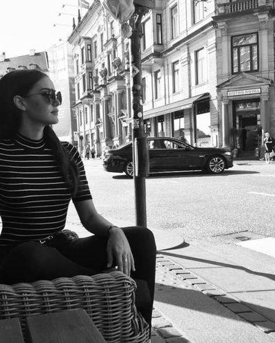 Fahriye Evcen seksi ifşa fotoğrafı 659