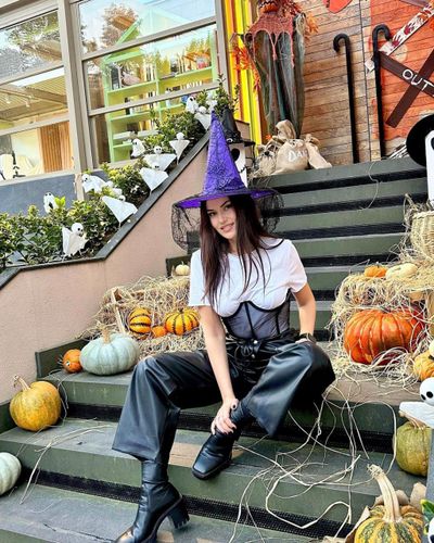 Fahriye Evcen seksi ifşa fotoğrafı 71