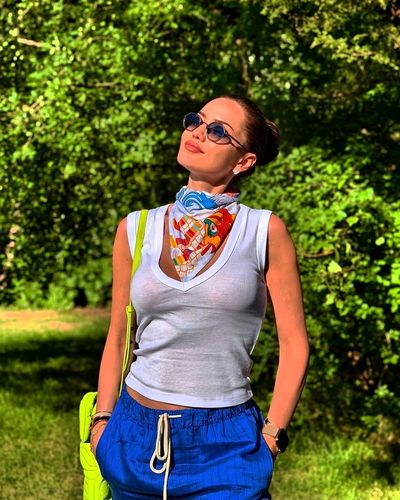Fahriye Evcen seksi ifşa fotoğrafı 745