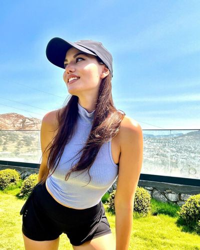 Fahriye Evcen seksi ifşa fotoğrafı 79