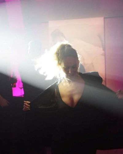 Farah Zeynep Abdullah seksi ifşa fotoğrafı 54
