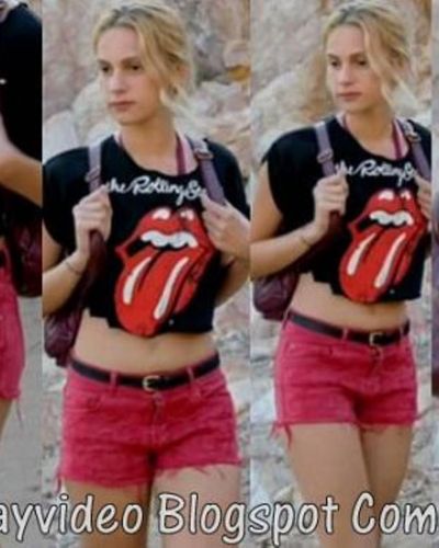 Farah Zeynep Abdullah seksi ifşa fotoğrafı 75