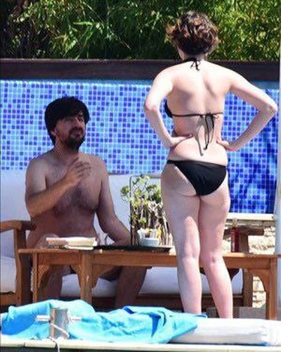 Farah Zeynep Abdullah seksi ifşa fotoğrafı 78