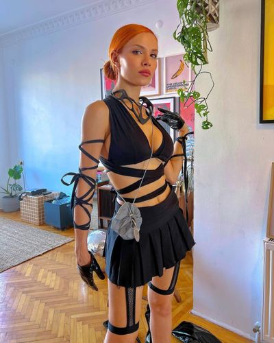 Feride Hilal Akın seksi ifşa fotoğrafı 10