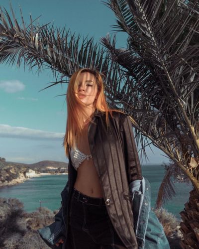 Feride Hilal Akın seksi ifşa fotoğrafı 48