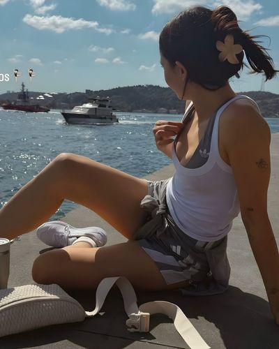 Feride Özdinç seksi ifşa fotoğrafı 22