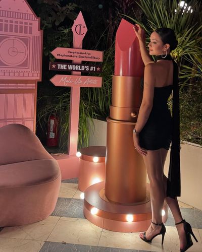 Feride Özdinç seksi ifşa fotoğrafı 5