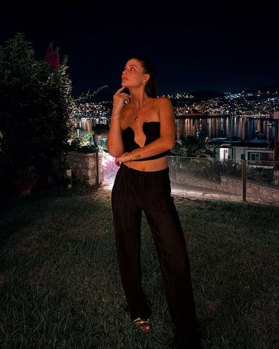 Gizem Birdan seksi ifşa fotoğrafı 8338