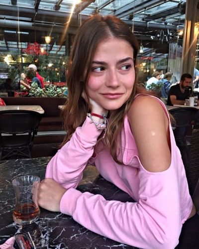 Gizem Birdan seksi ifşa fotoğrafı 2