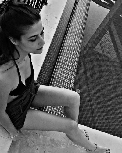 Gizem Birdan seksi ifşa fotoğrafı 5