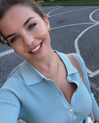 Gizem Güven seksi ifşa fotoğrafı 24