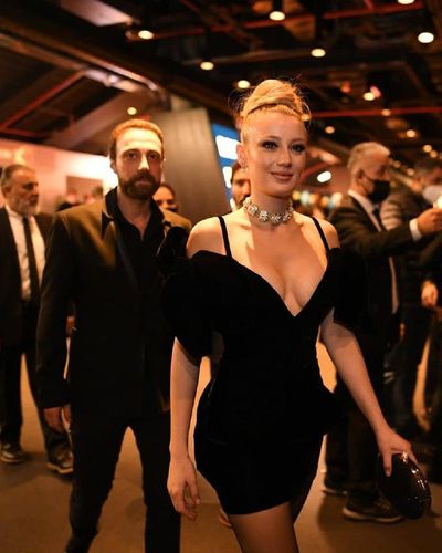 Gizem Karaca seksi ifşa fotoğrafı 84522
