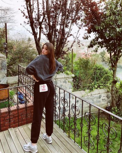 Gizem Karaca seksi ifşa fotoğrafı 84448