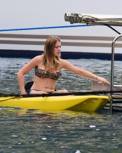 Gizem Karaca seksi ifşa fotoğrafı 84383