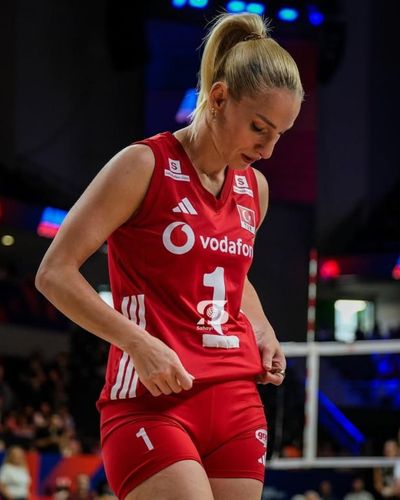 Gizem Örge seksi ifşa fotoğrafı 22