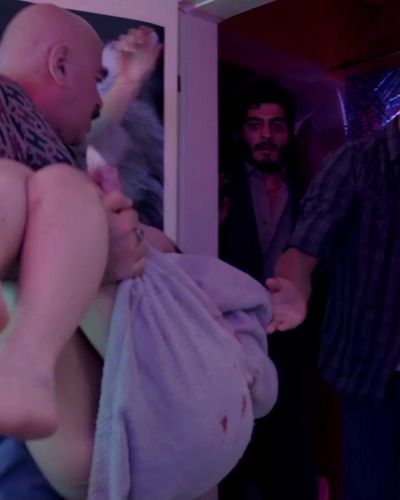 Gizem Ünsal seksi ifşa fotoğrafı 2 — Yarım Kalan Aşklar (2020)
