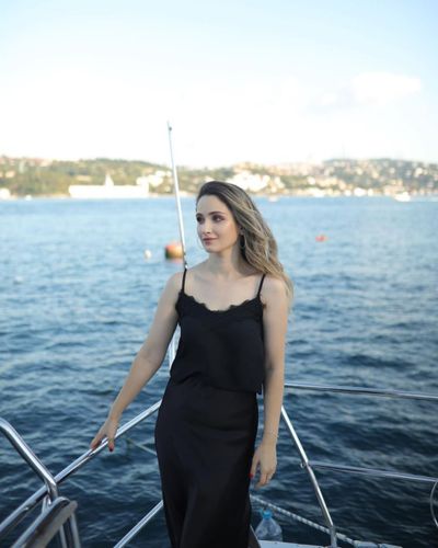 Gökçe Akyıldız seksi ifşa fotoğrafı 74