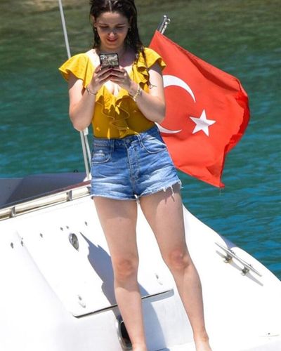 Gökçe Akyıldız seksi ifşa fotoğrafı 90