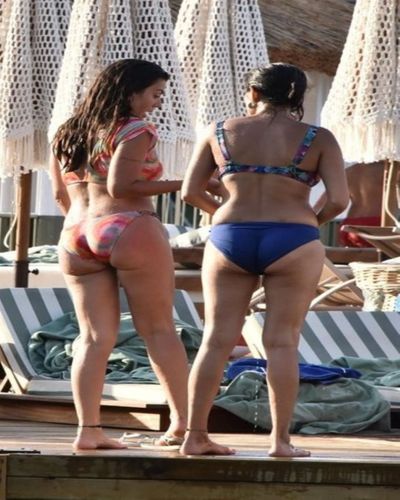 Gökçe Bahadır seksi ifşa fotoğrafı 31