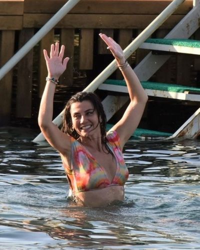 Gökçe Bahadır seksi ifşa fotoğrafı 41