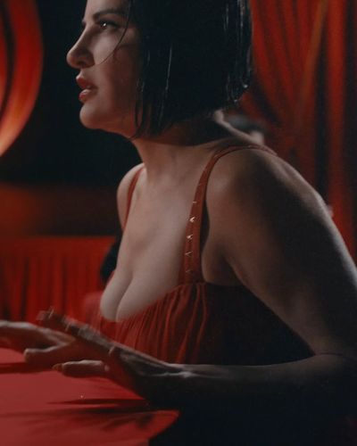 Göksel seksi ifşa fotoğrafı 24