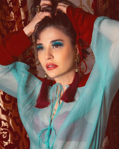 Gonca Vuslateri seksi ifşa fotoğrafı 2