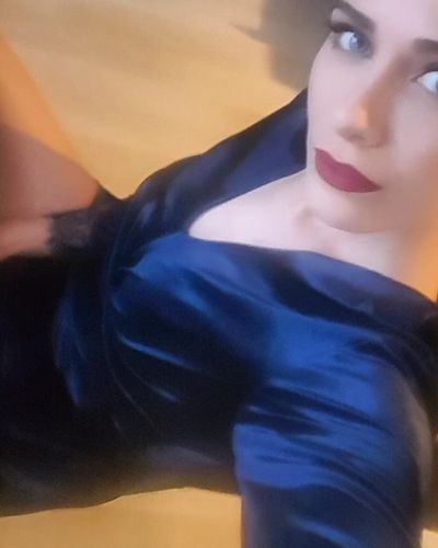 Gözde Mukavelat seksi ifşa fotoğrafı 5