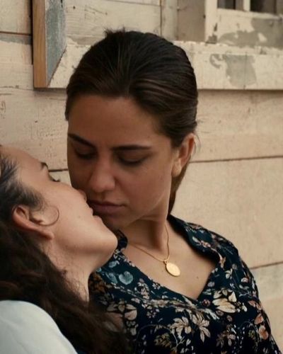 Gülce Oral seksi ifşa fotoğrafı 10 — Mordkommission Istanbul (2008)